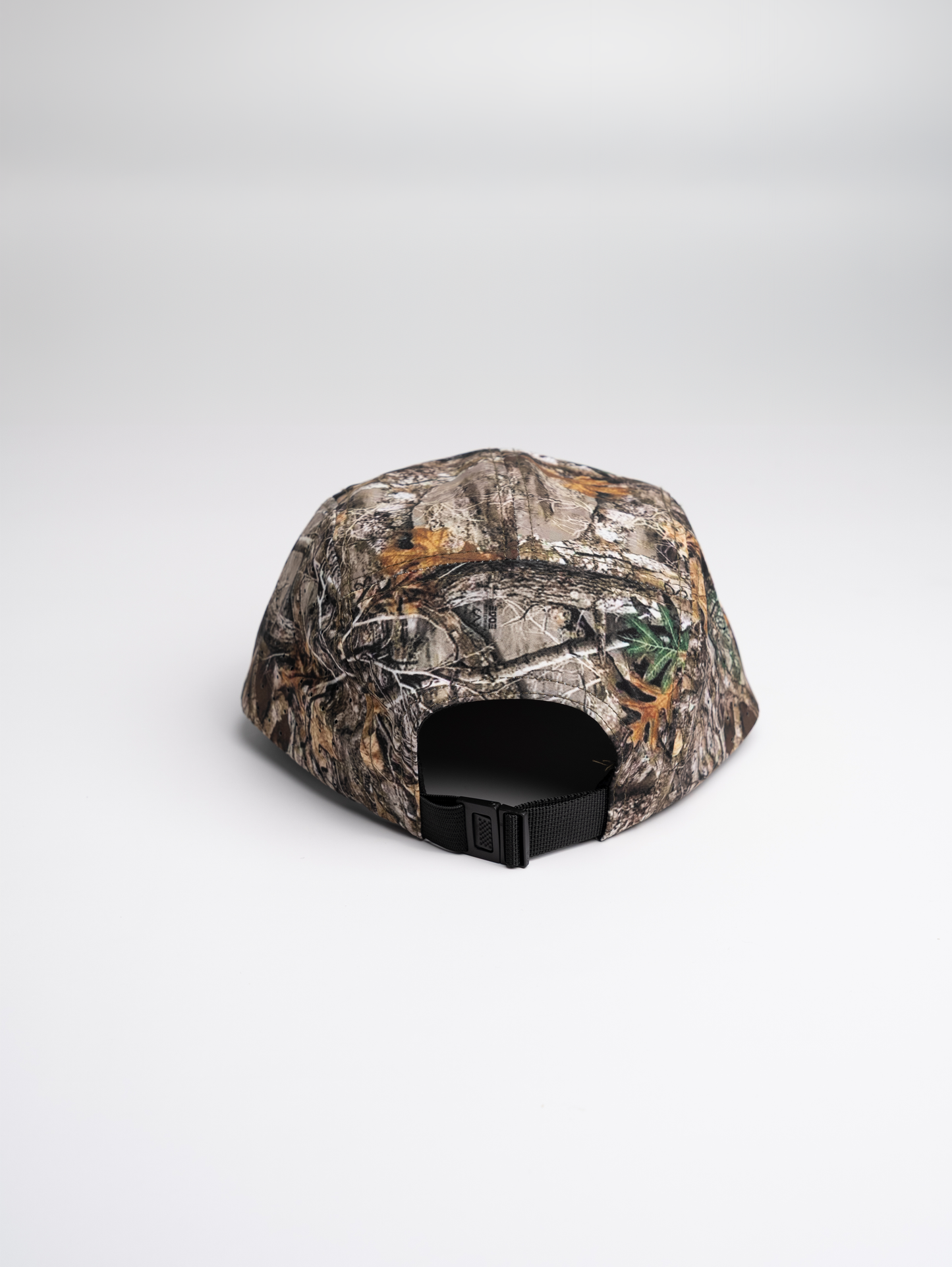 5 Panel Running Cap in Real Tree